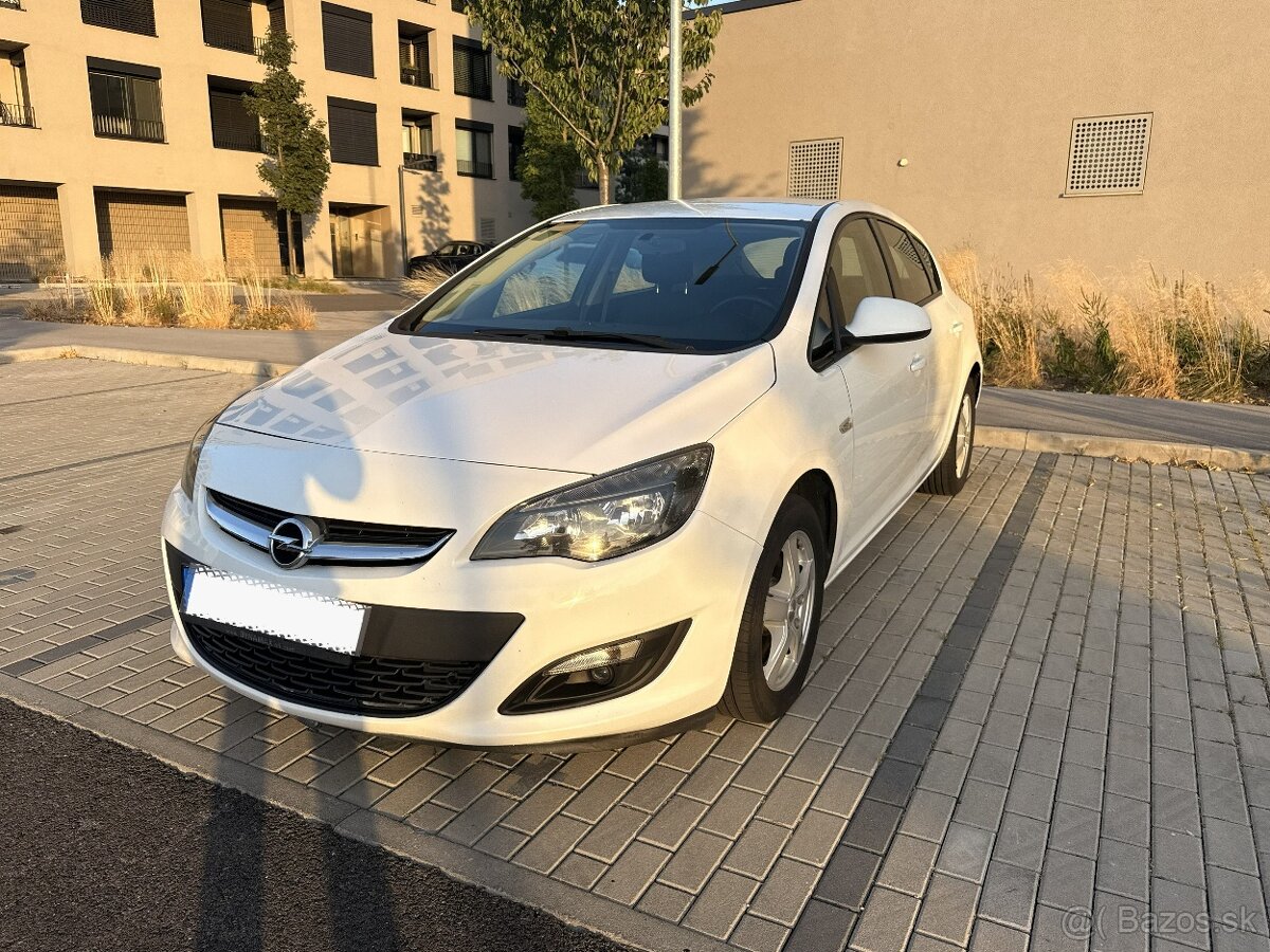 Opel Astra J 2014 1.6 cdti 81 kw - 2