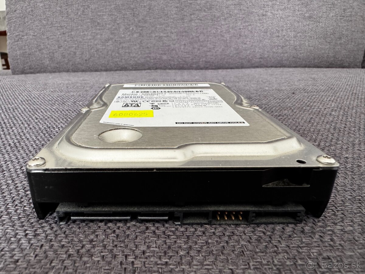 Predám pevný disk HDD Samsung SpinPoint 250GB SATA (HD252HJ) - 2