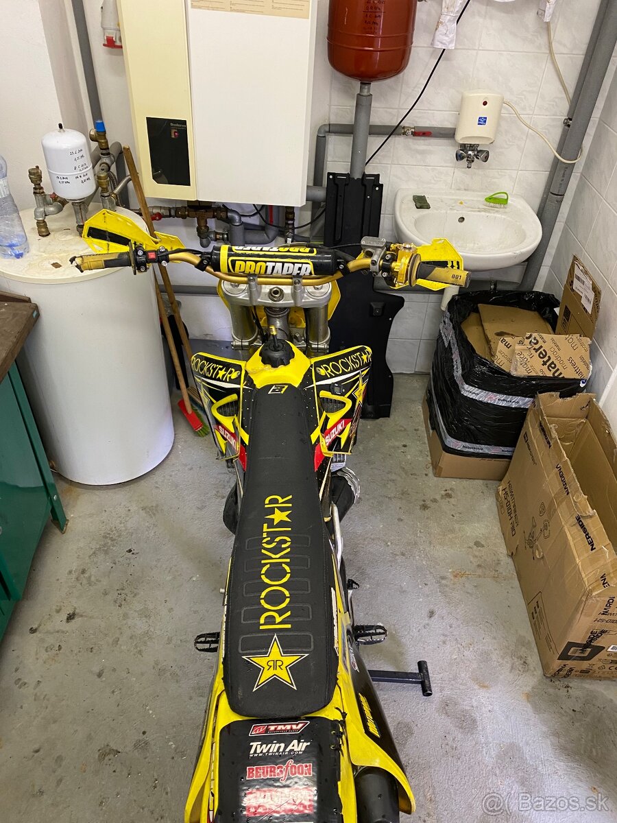 Suzuki rm250