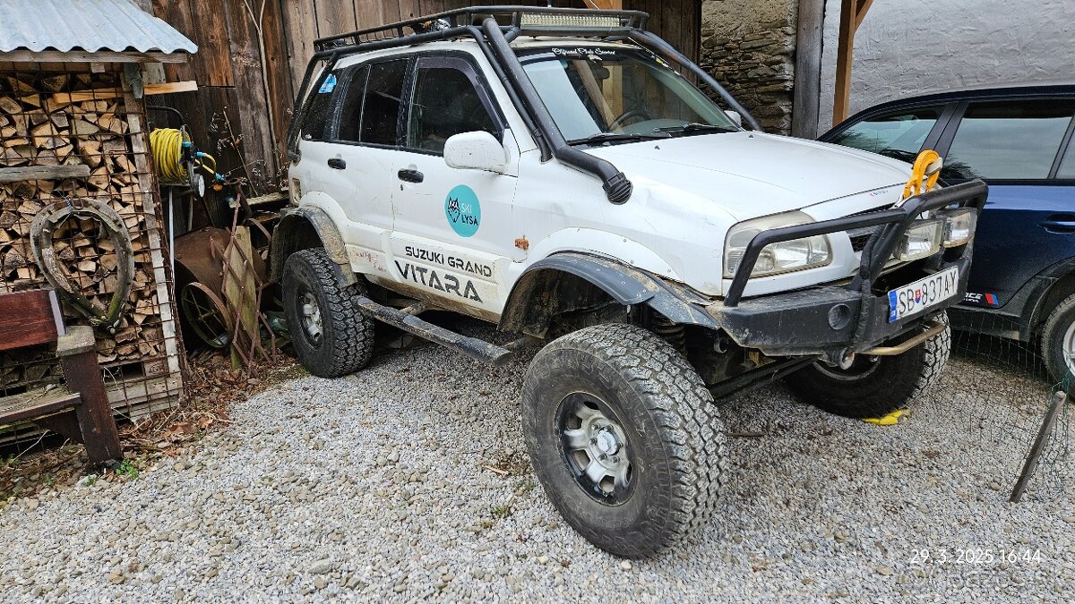 Predám offroad špeciál Suzuki vitara
