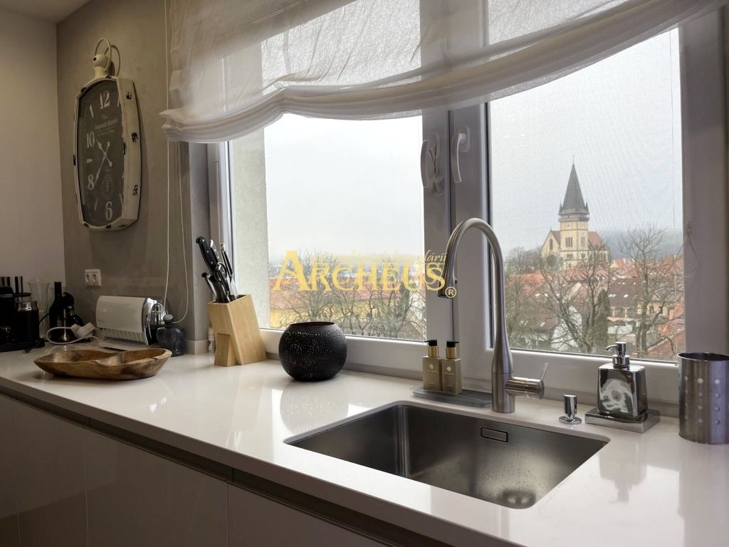 NÁJOM - 3 IZBOVÝ BYT S LOGGIOU, JIRÁSKOVA, BARDEJOV - 2