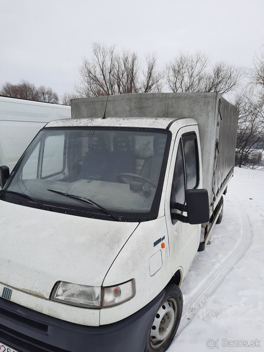 Kúpim strešný spojler na Fiat Ducato plachta - 2
