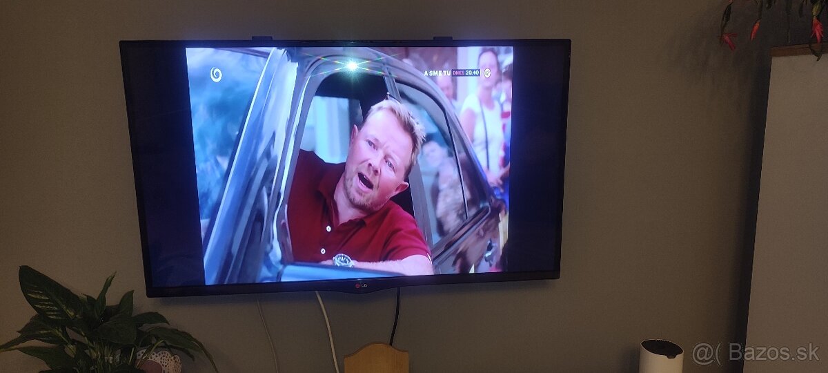 Televízor LG 42LS660S - 2