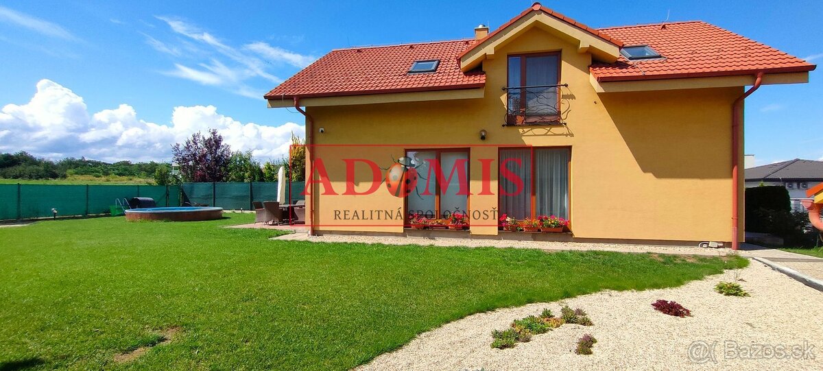 ADOMIS – Predaj 4izbový, tehlový rodinný dom, Vinna ulica, K - 2