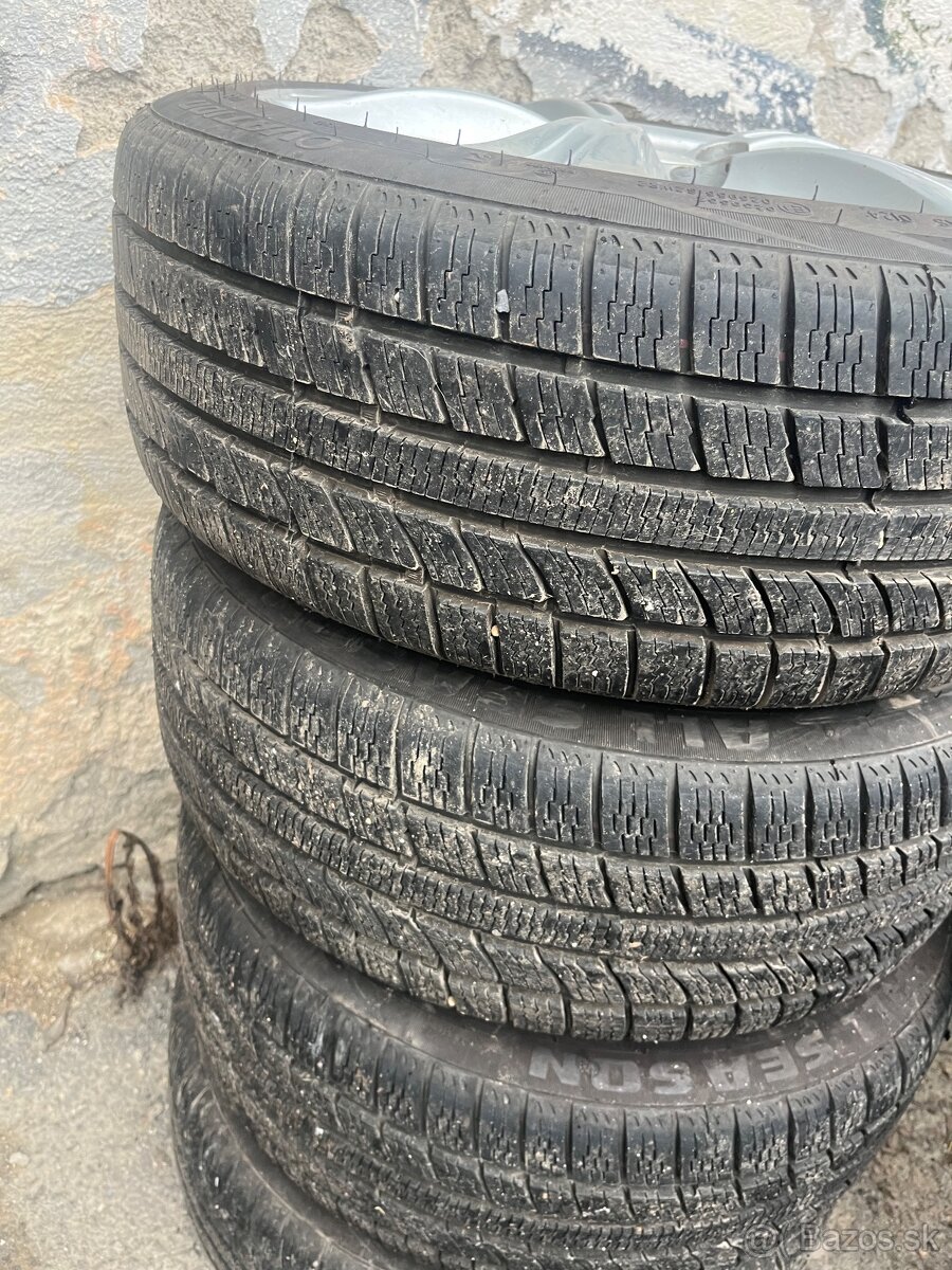 195/45/r16. Honda - 2