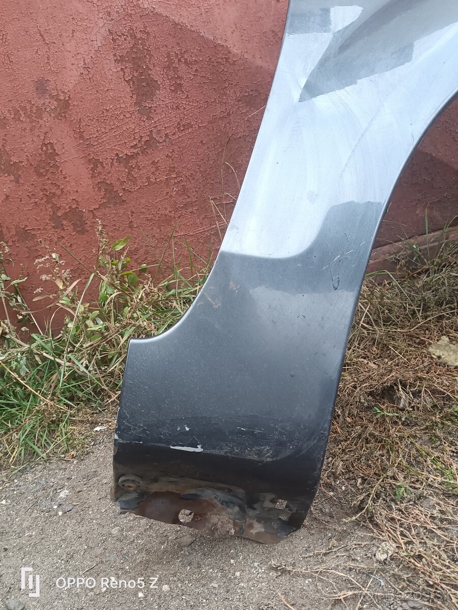 Predný blatník pravý Ford Fokus - 2