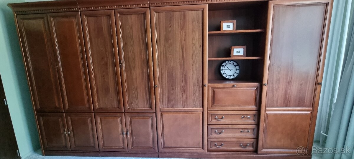 Nábytok do obývačky alebo pracovne - 2