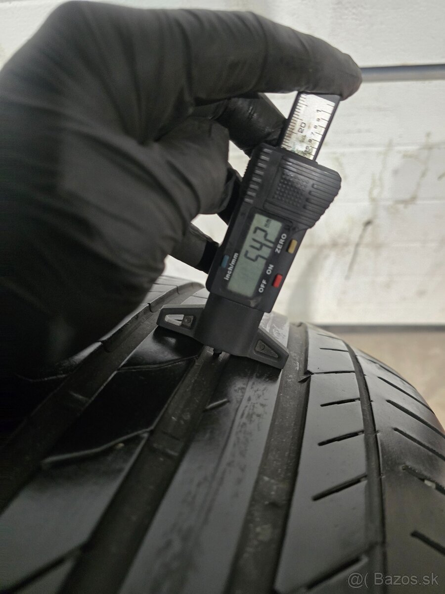 Letné Pneu Continental 235/60 R18 - 2