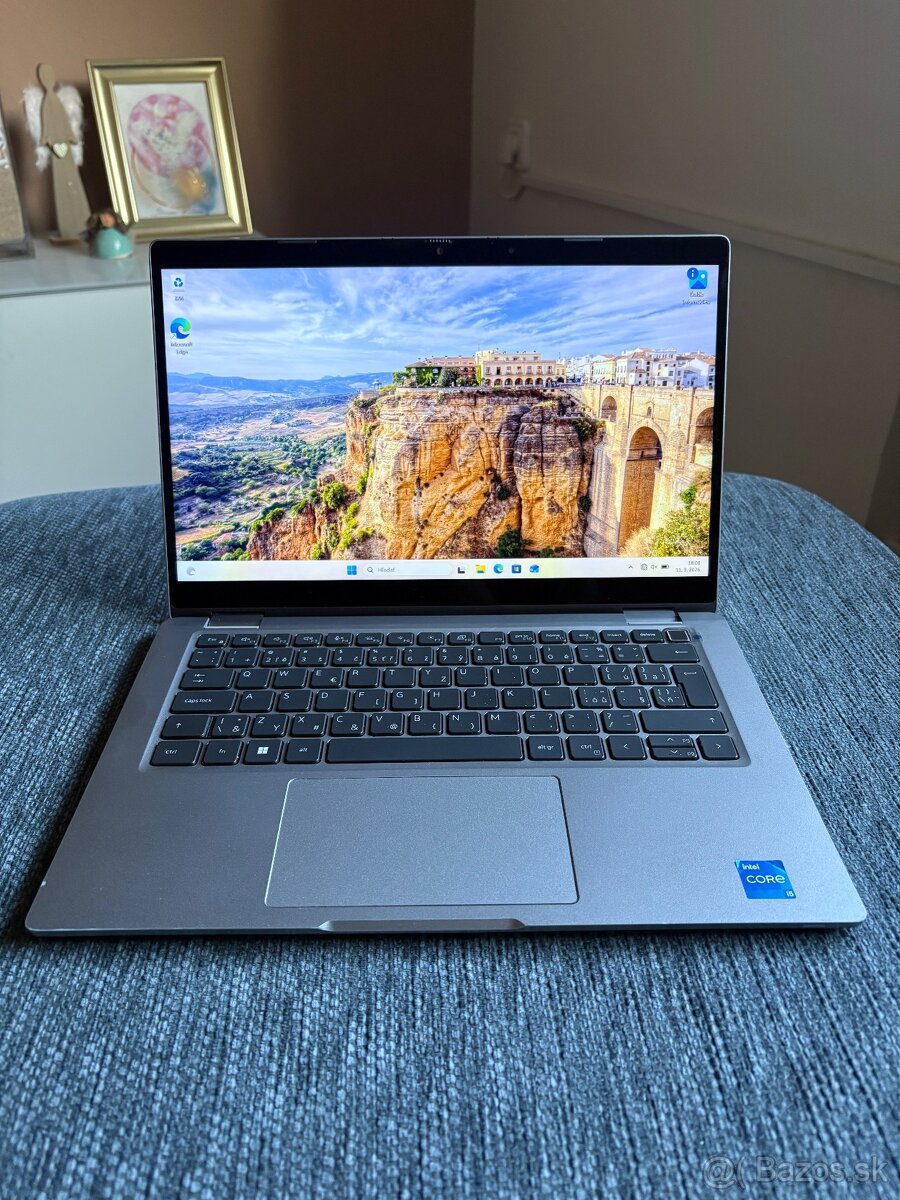 Dell Latitude -dotykový Biznis model 2v1 - 2