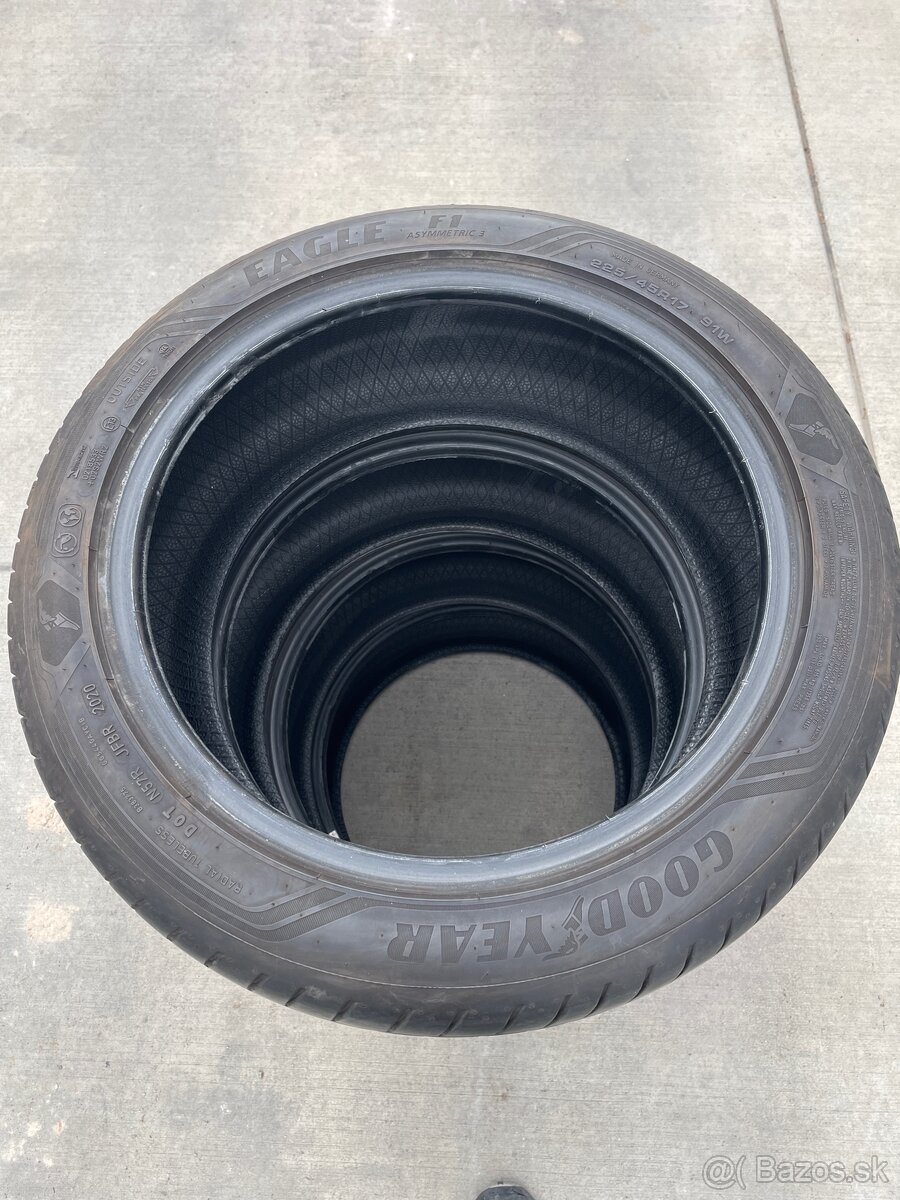 Letné gumy Goodyear 225/45 r17 - 2