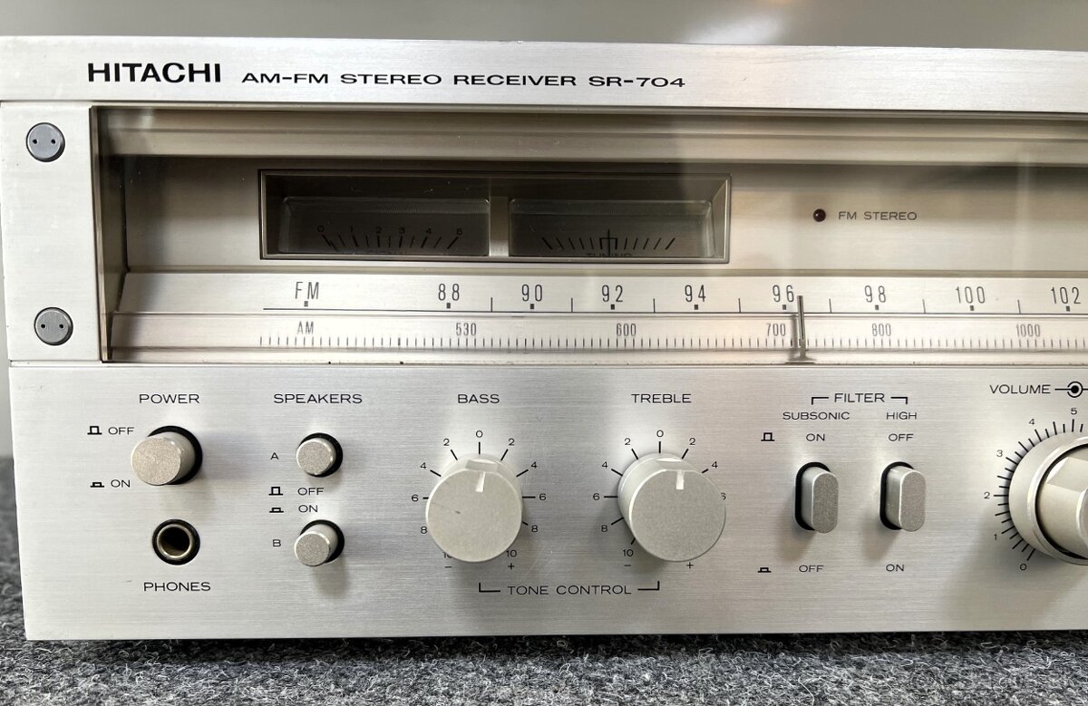 Hitachi SR-704 – RETRO ŠTÝL - 2