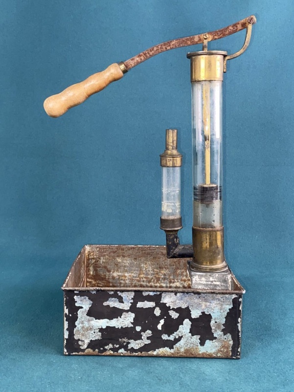 Funkčný mechanický školský model - čerpadlo pumpa - 2
