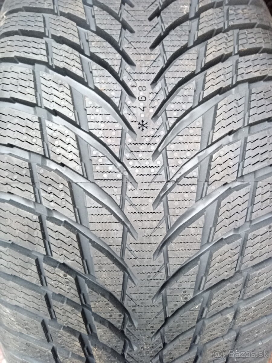 245/40 R18 97V Nokian SnowProof - 2