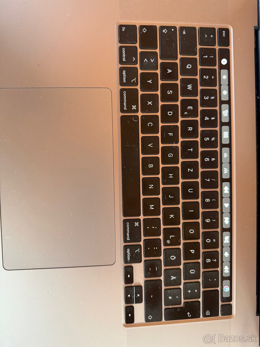 MacBook Pro 16” (2019) – i9 / 16 GB RAM / 1 TB SSD - 2