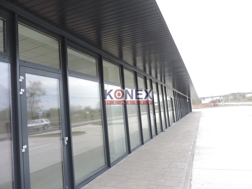 Na prenájom obchodné priestory v novom objekte – Trebišov - 2