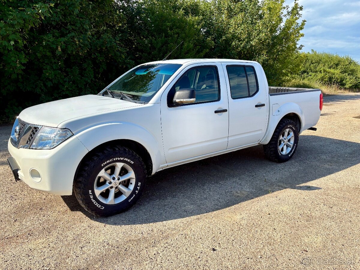 Nissan Navara D40 2,5 dCi Double Cab - 2