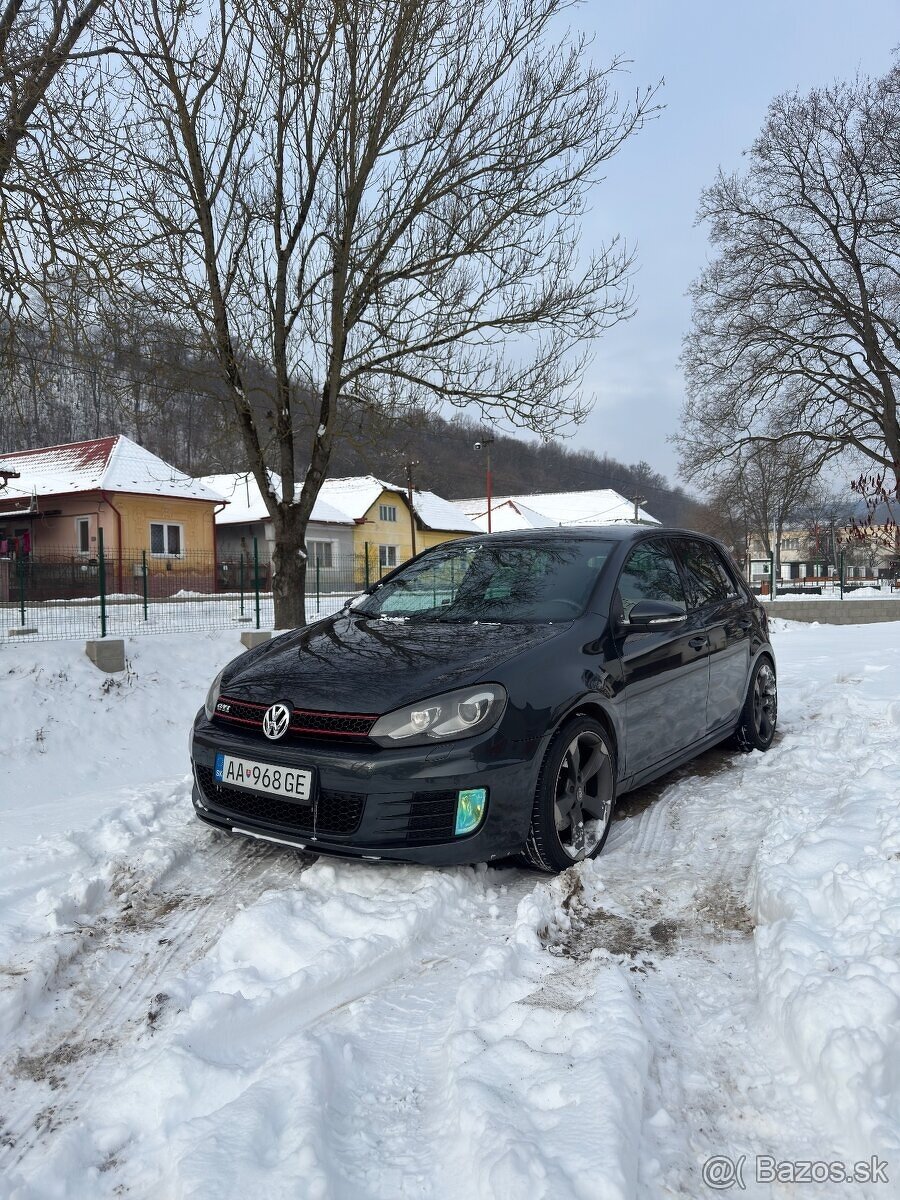 Volkswagen Golf 6 GTI 2.0TSI DSG - 2