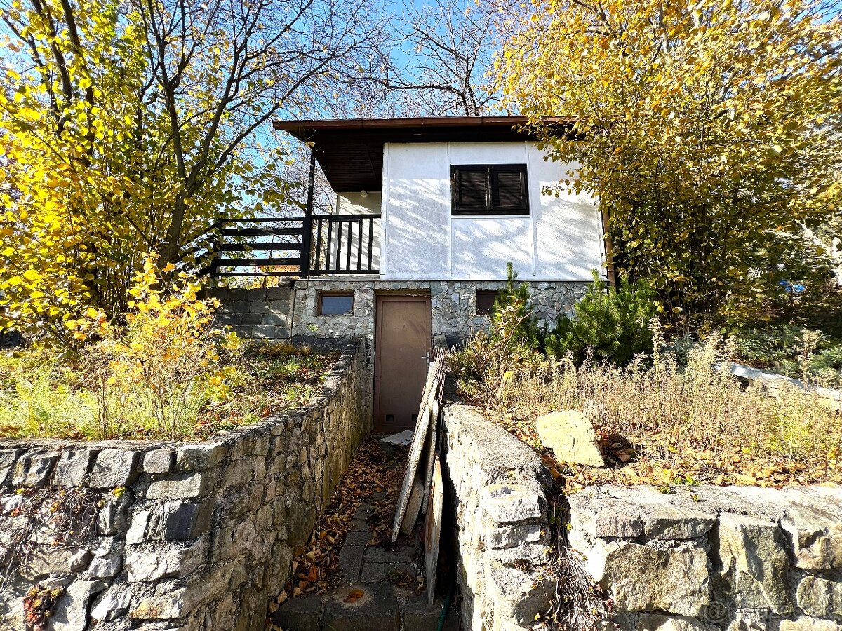 PREDAJ záhrada 407m² s CHATKOU Návojovce Partizánske - 2