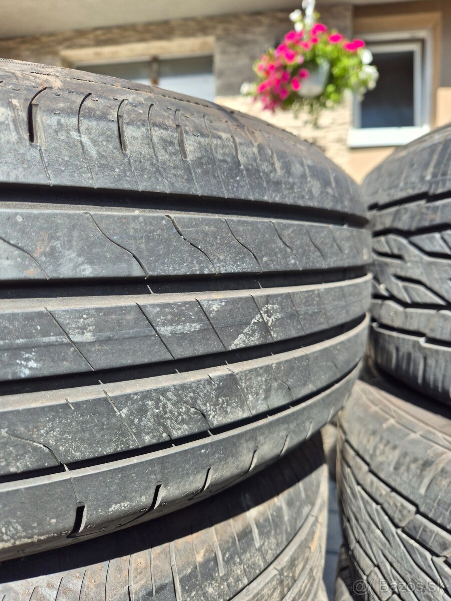 225/65 r17 Good year - 2