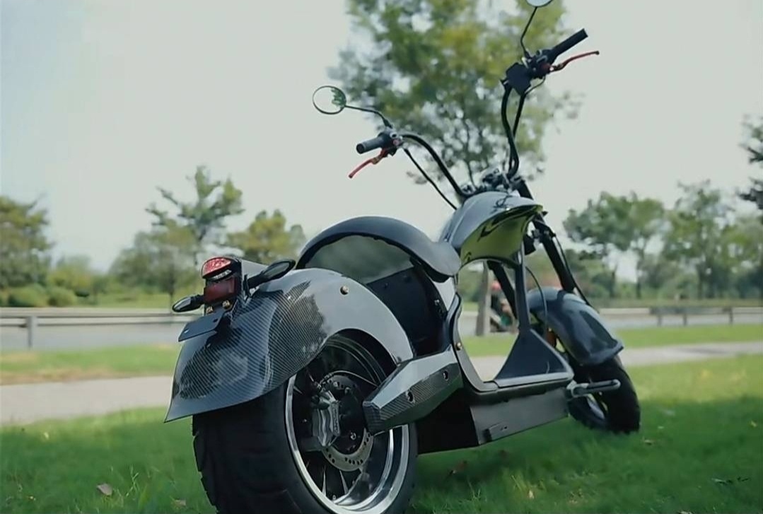 Cestná E-moto - 2