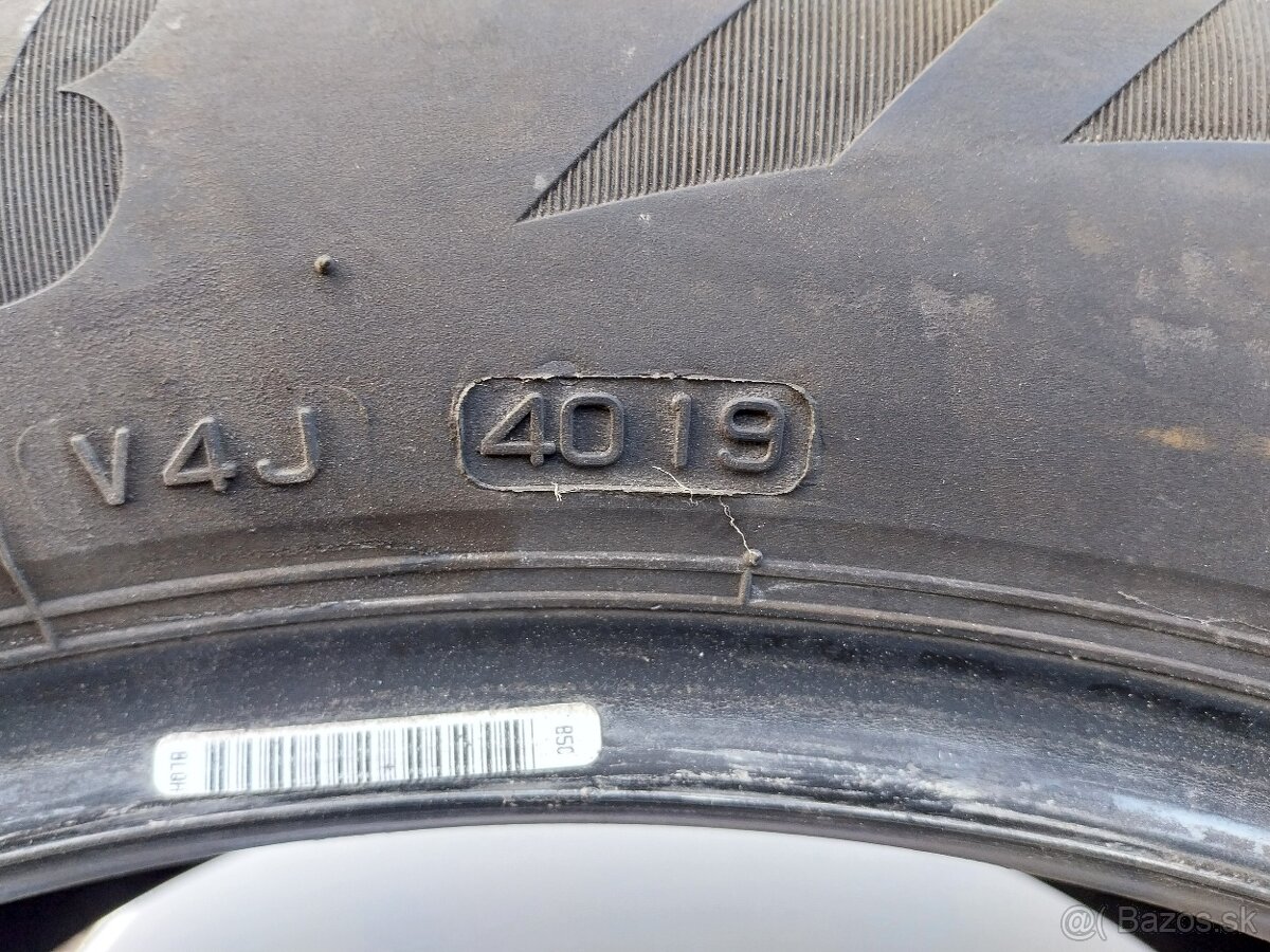 225/55r18 celoročne - 2