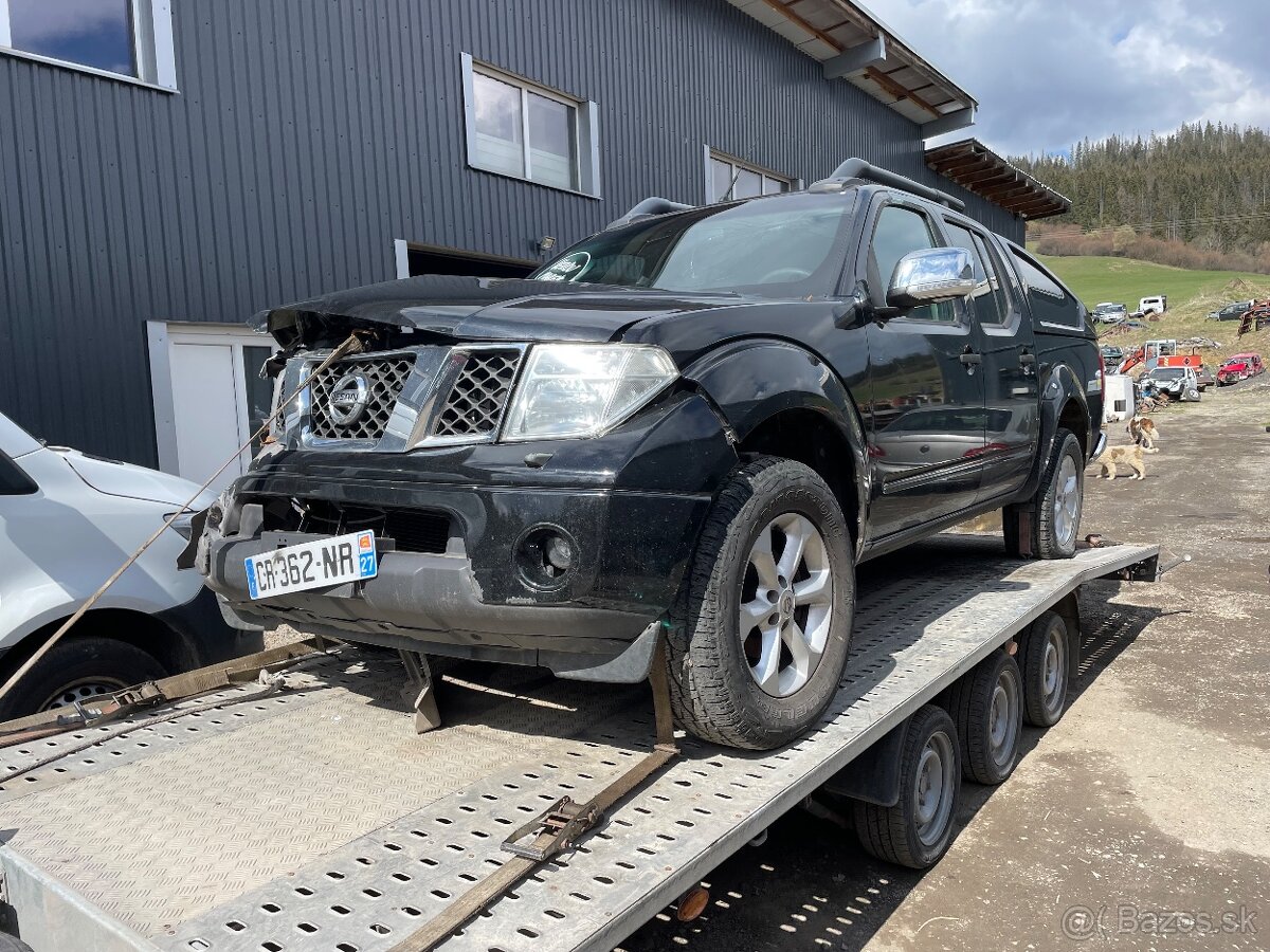 Nissan pathfinder - 2