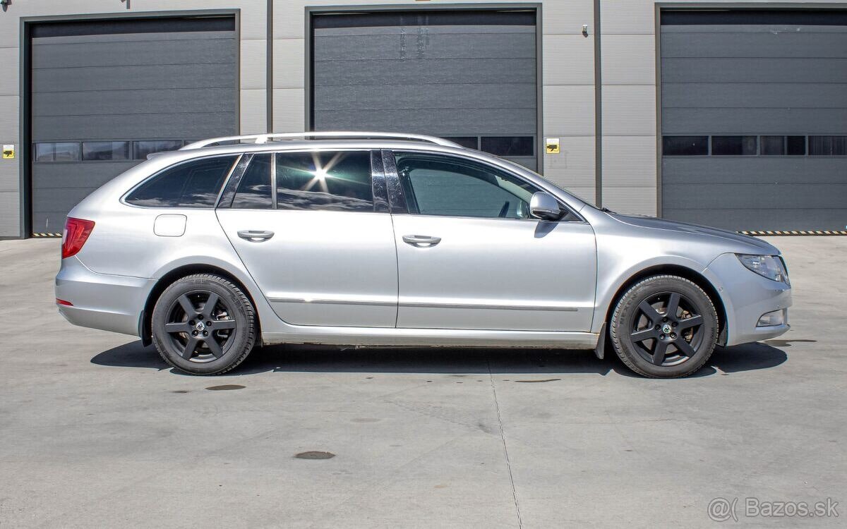 Škoda Superb Combi 2.0 TDI 2011 - 2