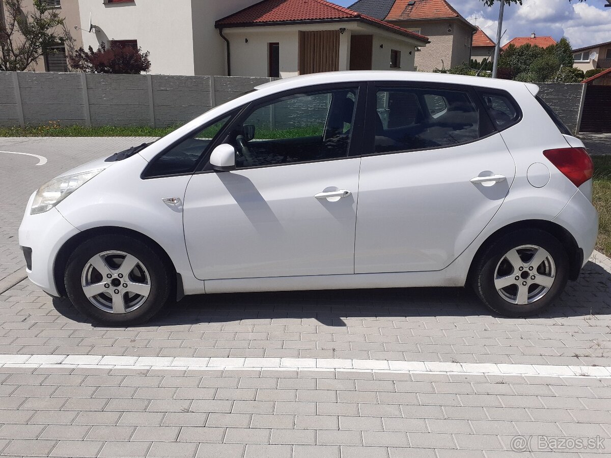 Kia Venga 1.4 crdi 55kw - 2