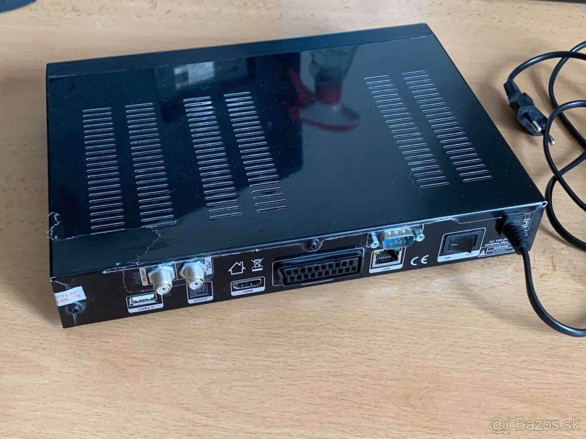 Satelitní přijímač AB CryptoBox 650HD - 2