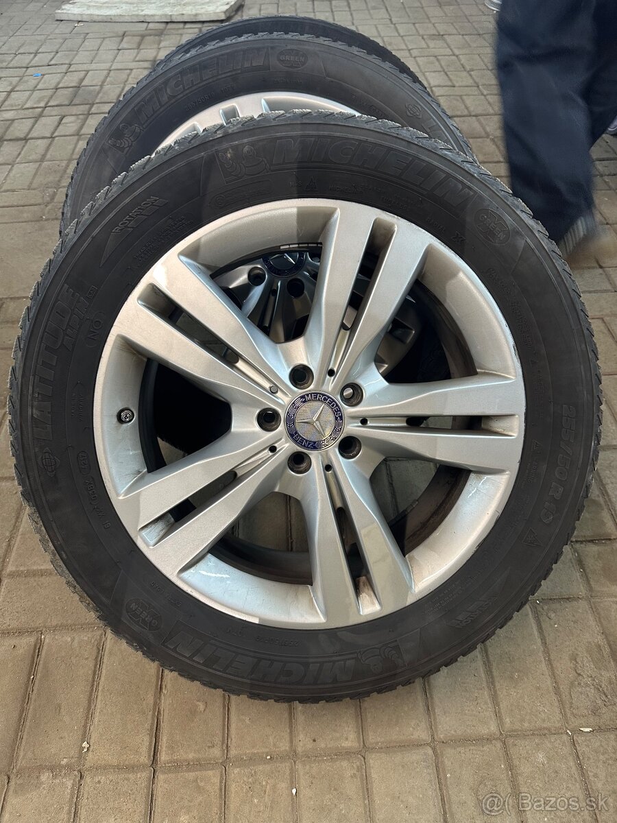 Elektrony Mercedes-Benz R19 - 2