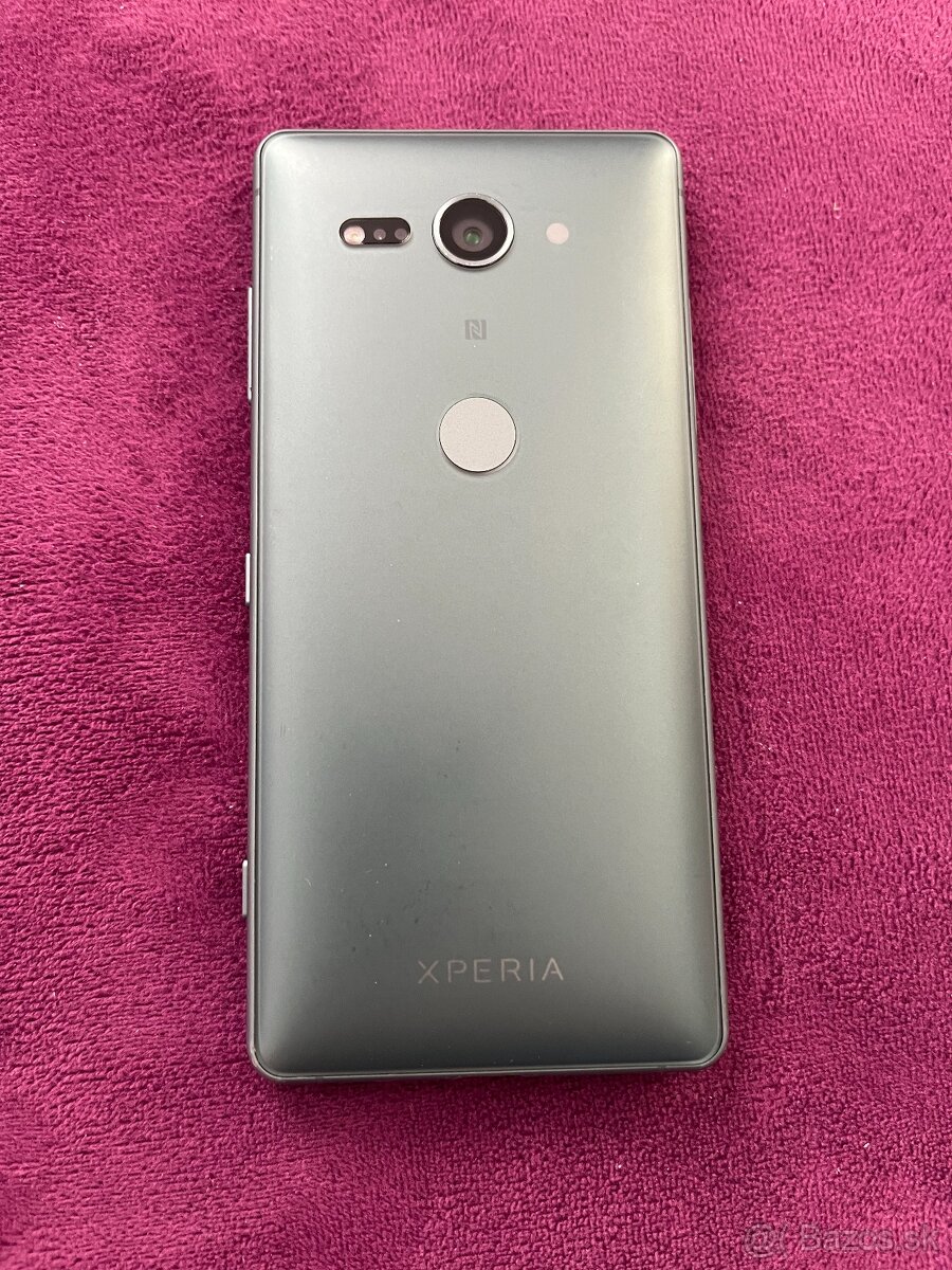 Sony Xperia XZ2 Compact - 2