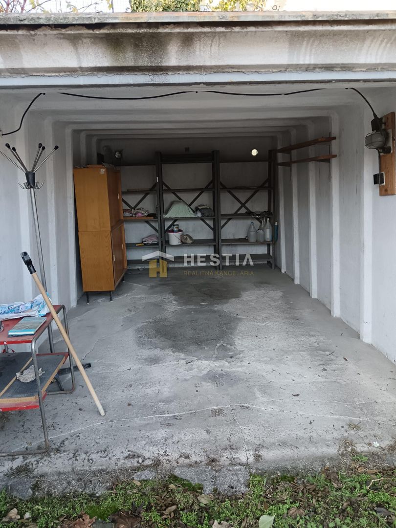 Garáž na predaj - Senica, Továrenská ul. - 2