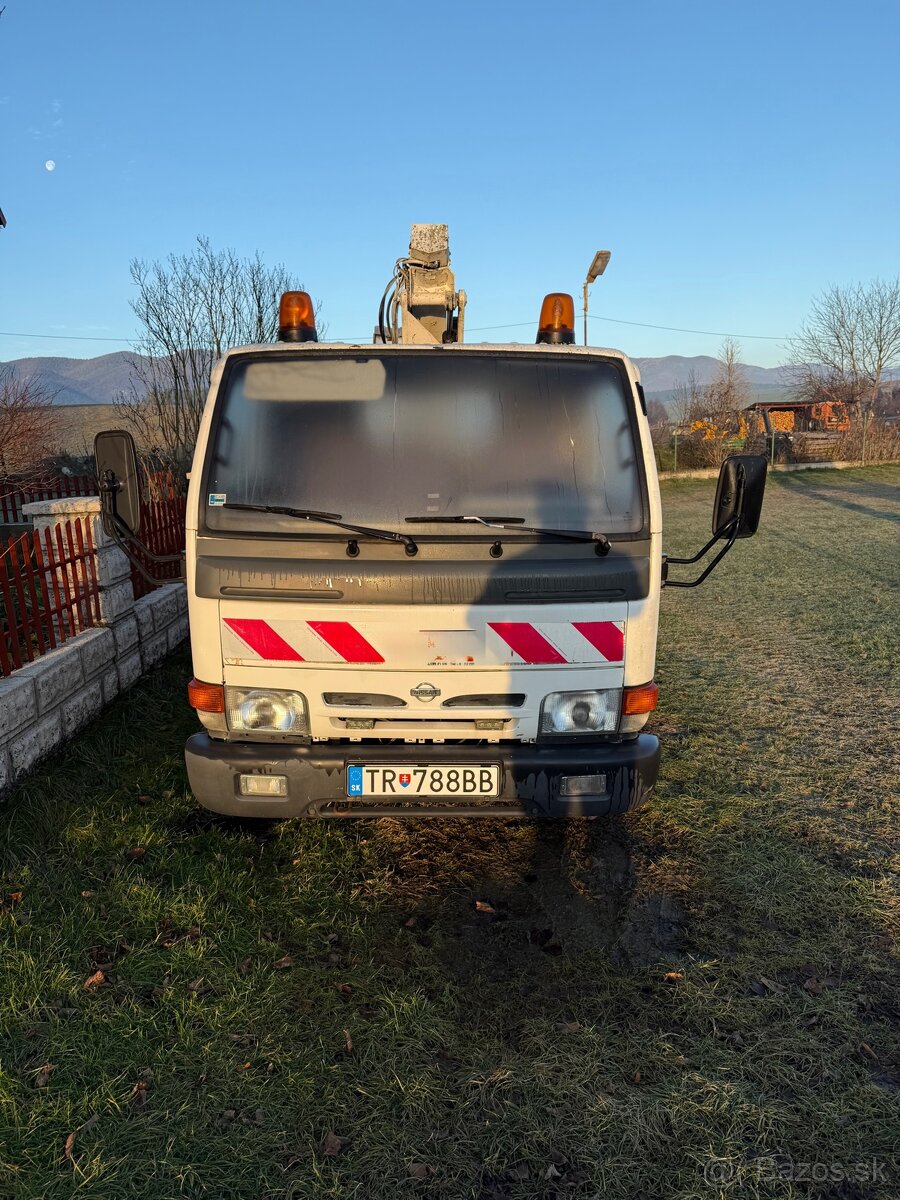 Pracovná plošina Nissan Cabstar - 2