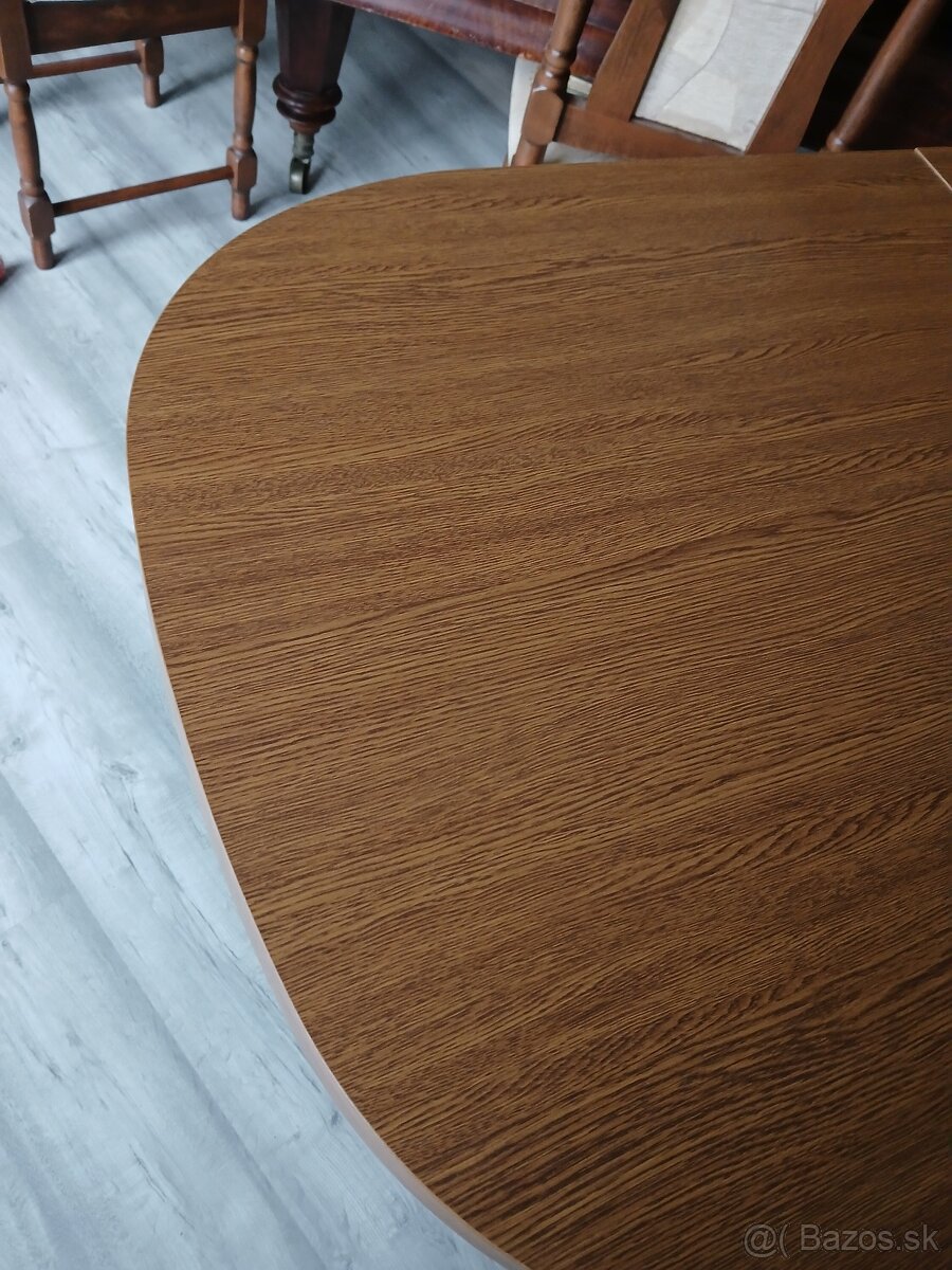 Jedálenský stôl - 2