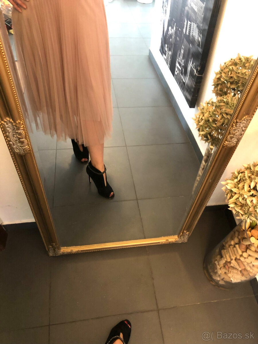 Dámske kotničky Guess v. 38 - 2