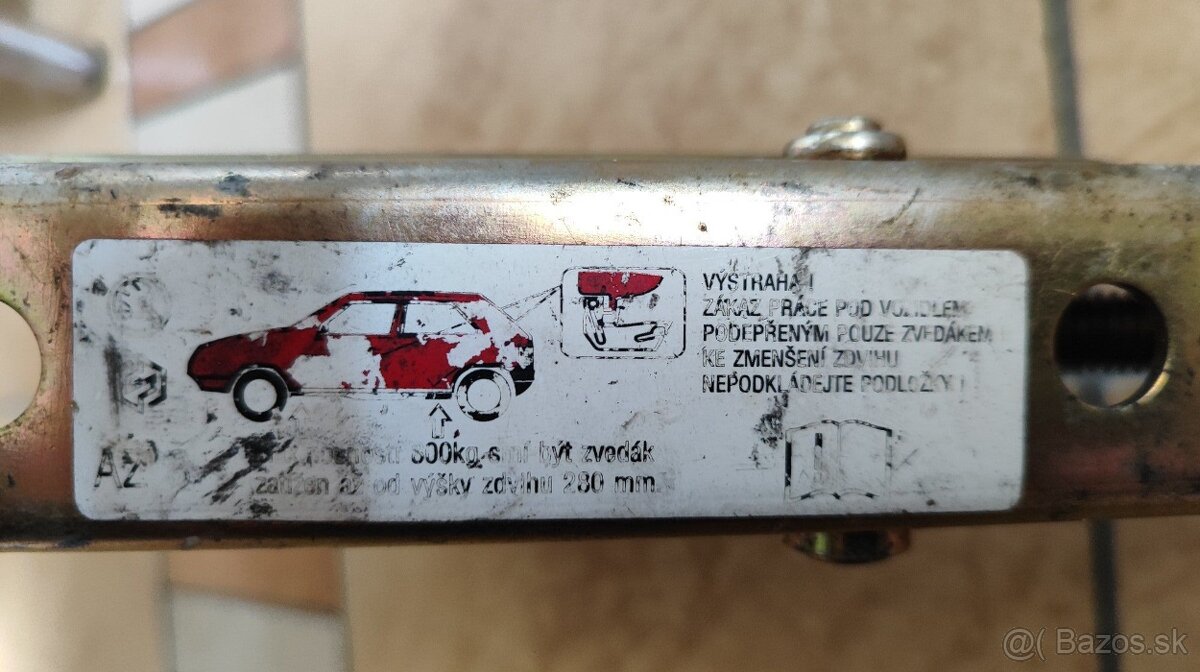 Zdvihák na osobné auto - 2