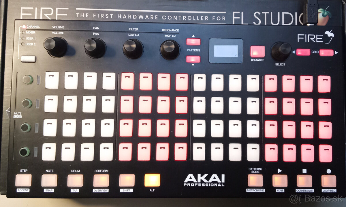 MIDI kontrolér Akai Fire - 2