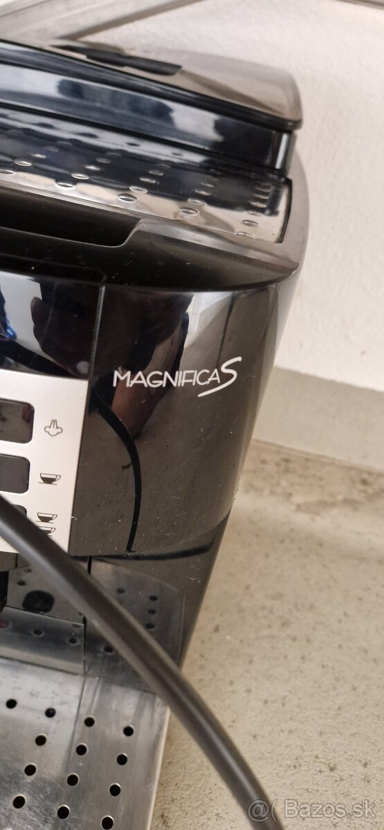 Delonghi Magnifica - 2