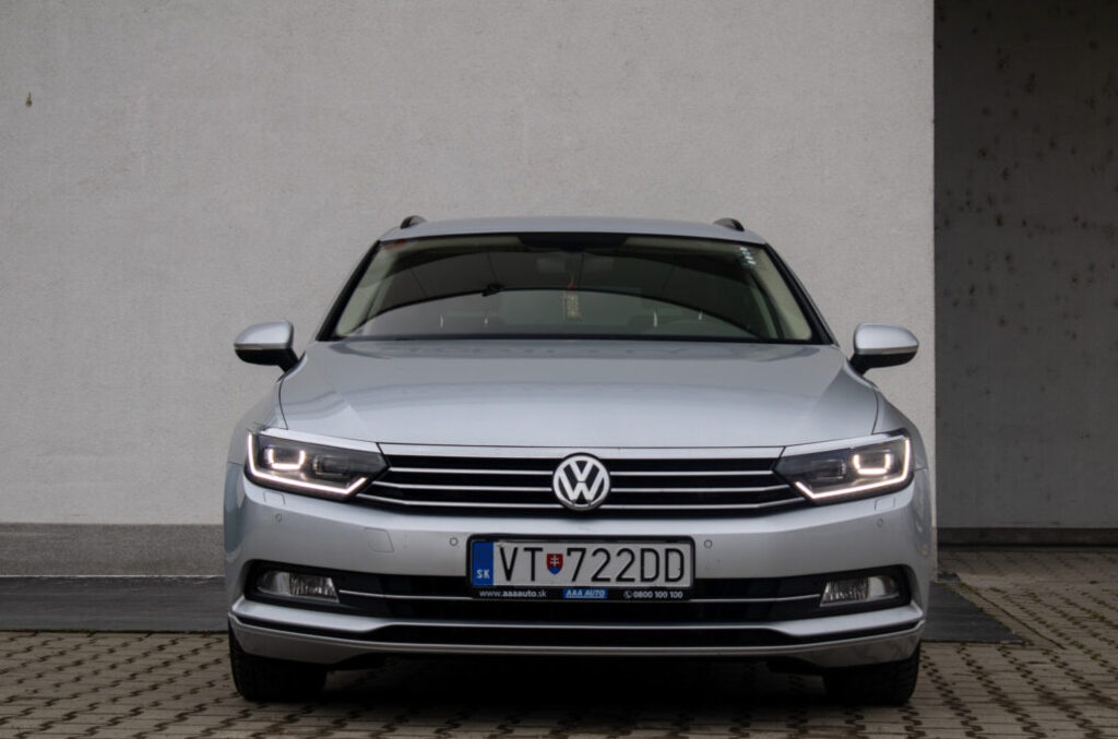 Volkswagen Passat Variant 2015 - 2
