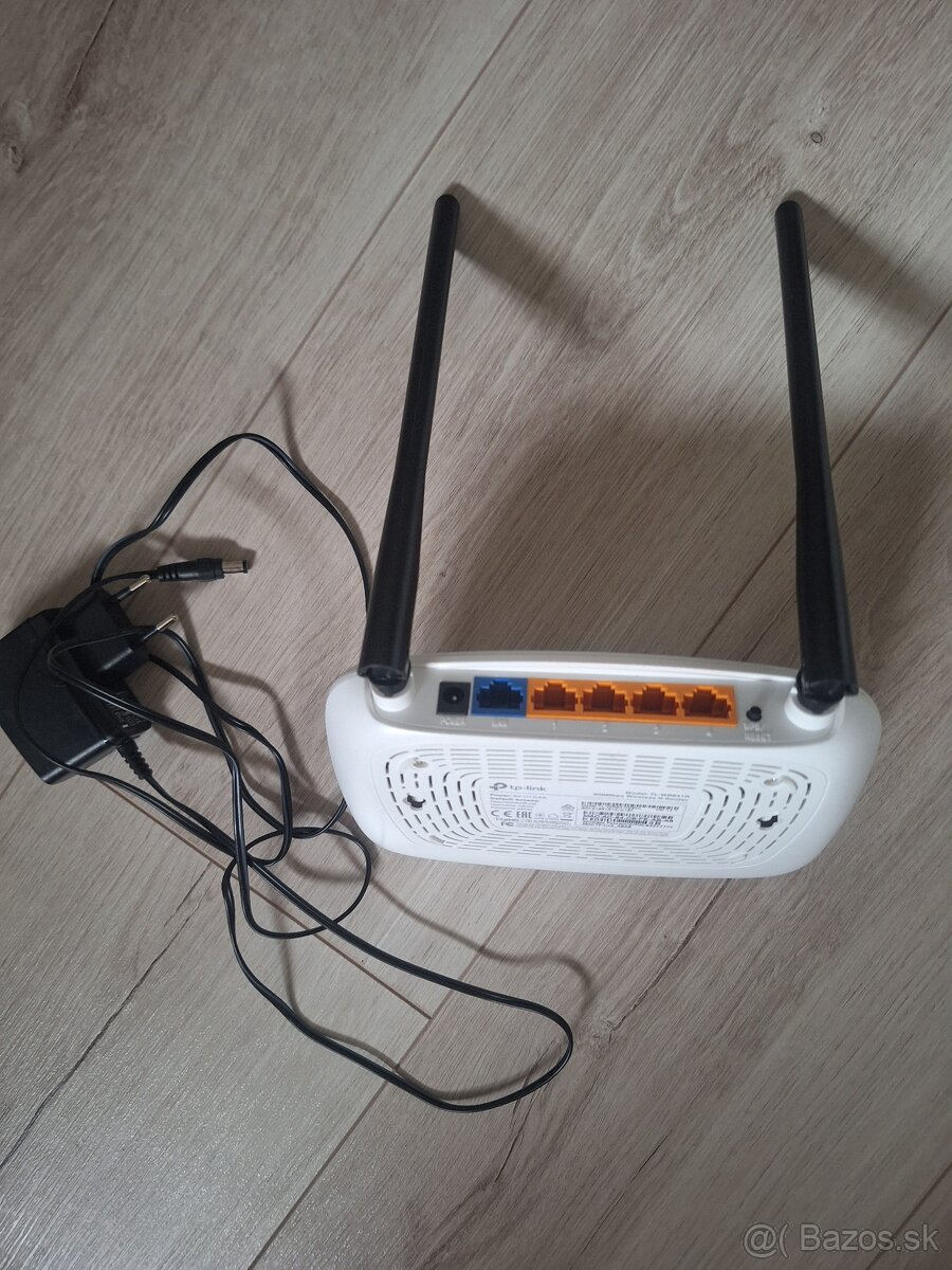 Spoľahlivý WiFi router TP-Link 300Mbps s adaptérom - 2
