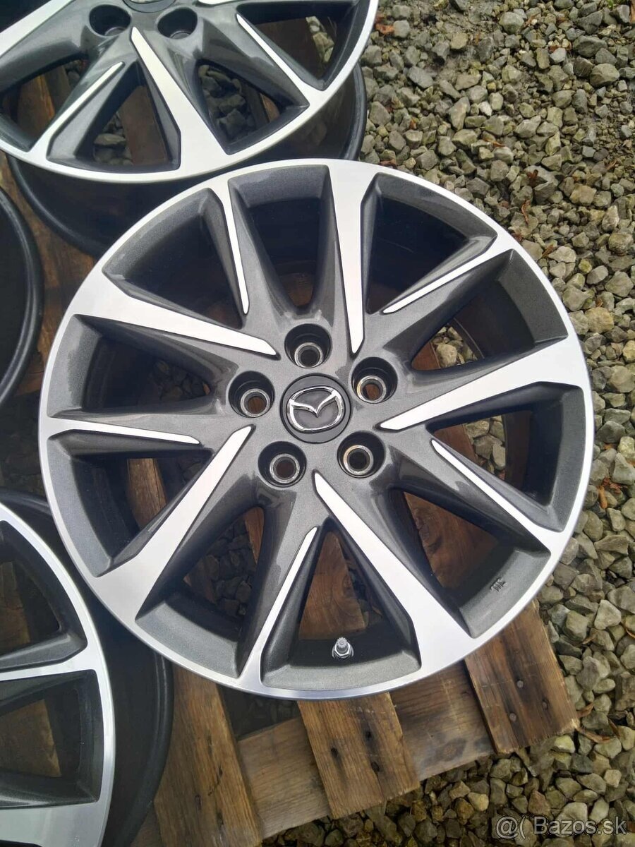 17" alu MAZDA CX 5 + TPMS TOP stav. - 2