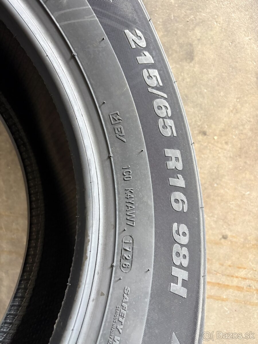 Kumho Wintercraft WP52+ 215/65 R16 98H EV - 2
