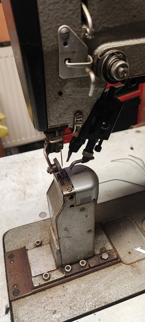 Šijací stroj Minerva na kožu, obuv - 2