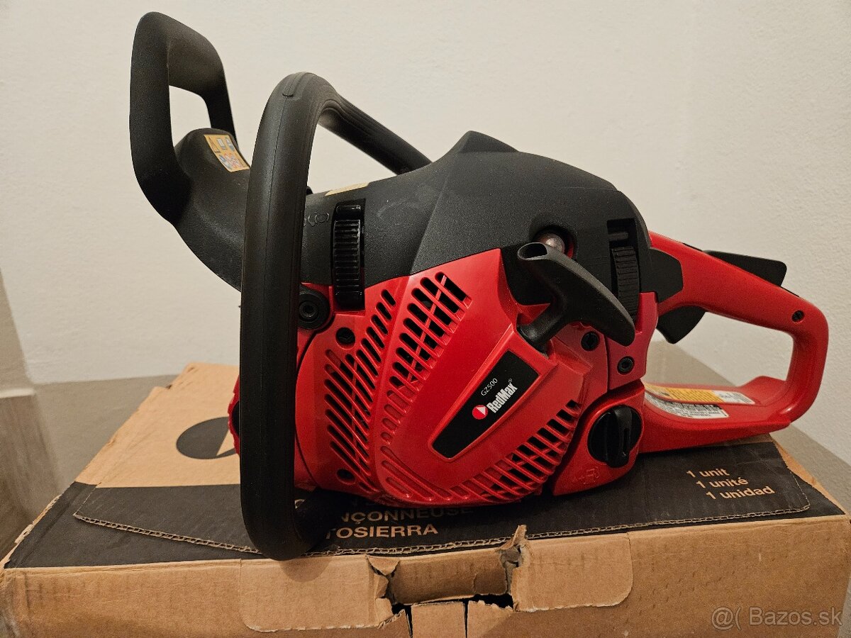 Motorova pila Jonsered Redmax - 2