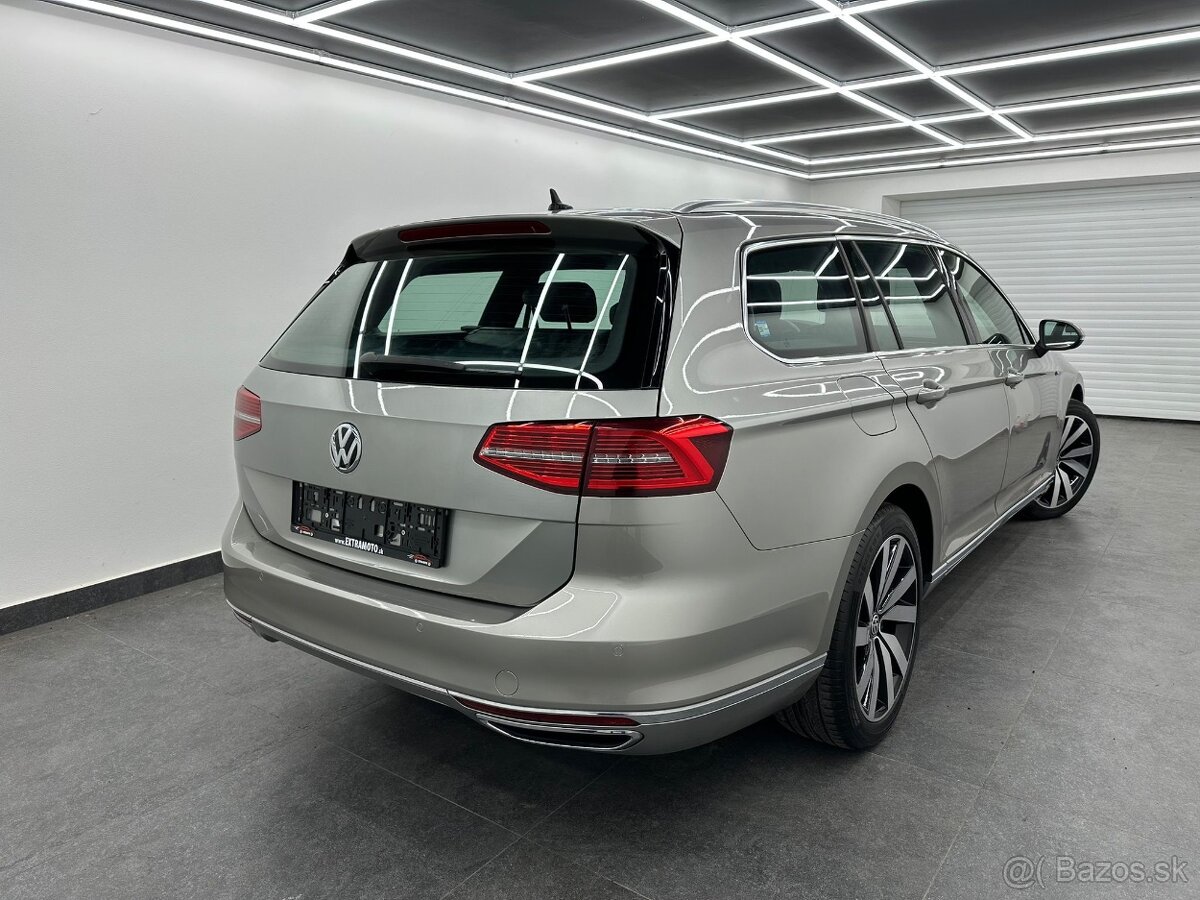 Passat Variant (Combi) GTE Elegance Full LED 160kW Virtual - 2
