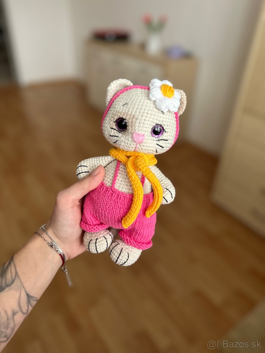 Háčkované mačiatko v oblečení - 2