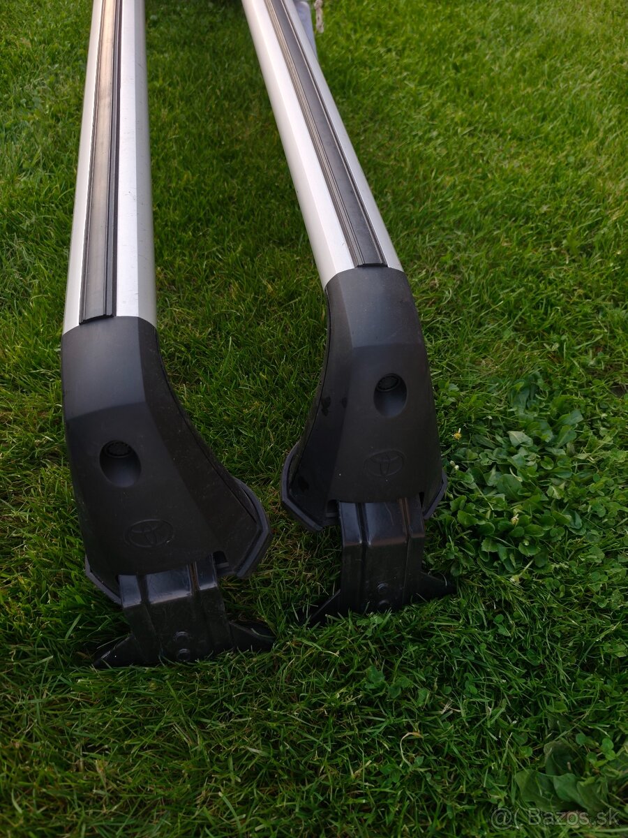 Záhradku na toyotu corllu rv 2016 - 2