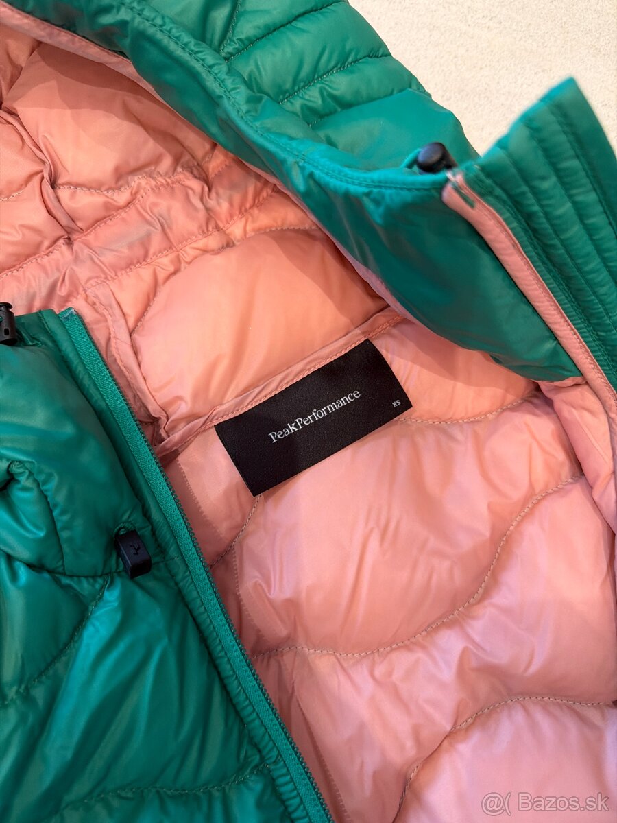 PeakPerformance zelená bunda - 2