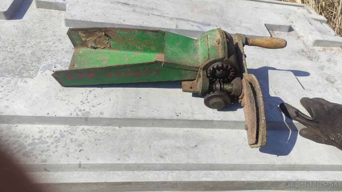 Rezačka na zihlavu - 2