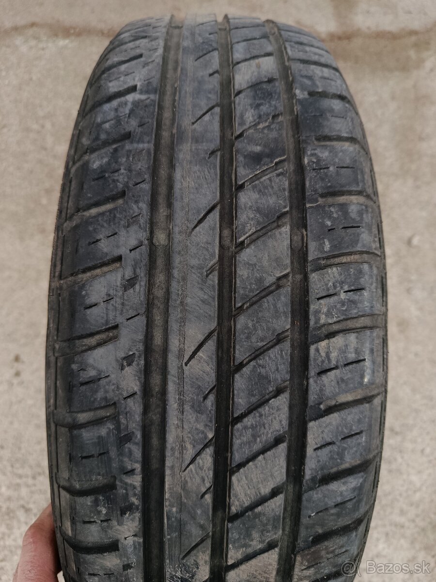 Pneumatiky 185/65 R15 - 2